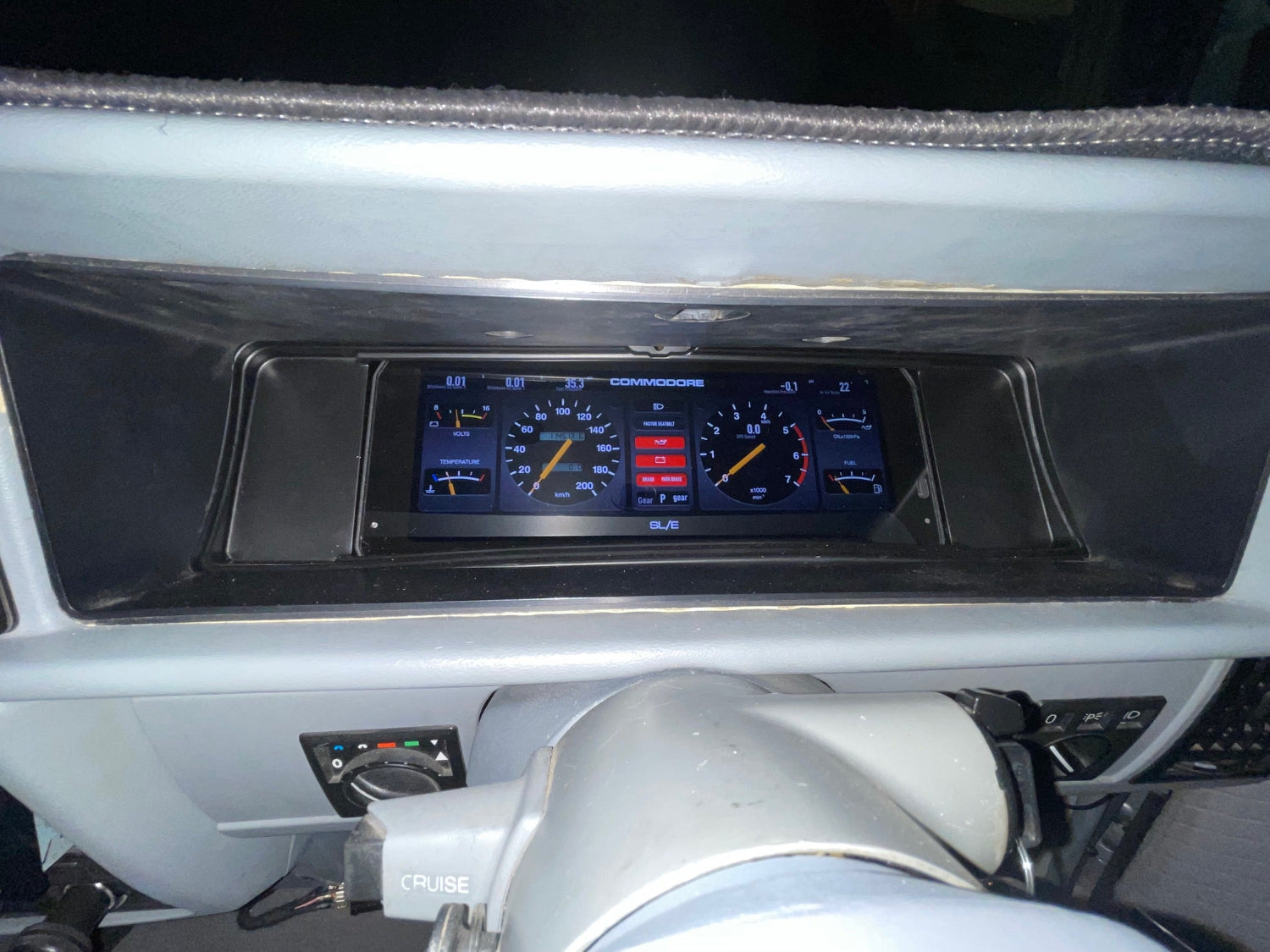 display:Haltech UC-10